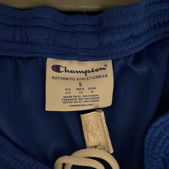 Men’s Champion athletic shorts - Picture 3 of 3